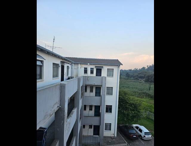 2 BEDROOM APARTMENT FOR SALE IN FLEURHOF